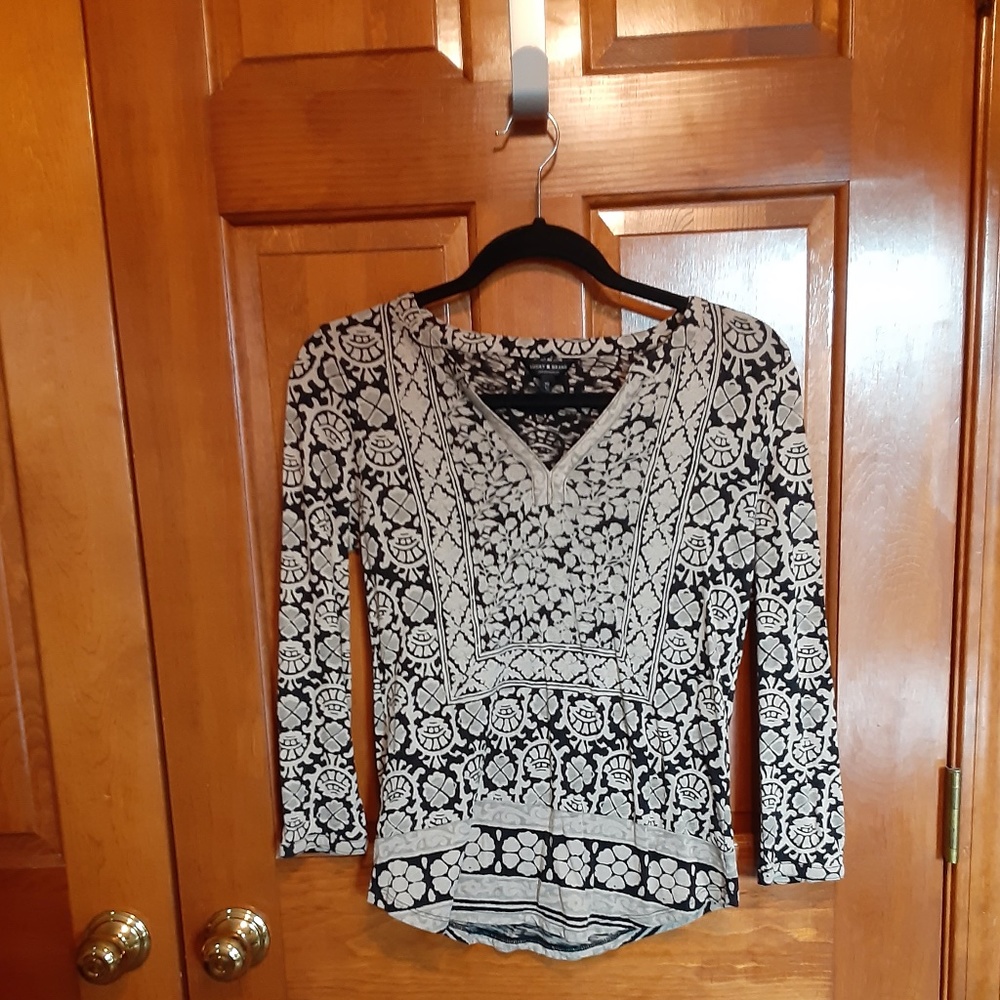 Lucky Brand V-Neck Pullover Top